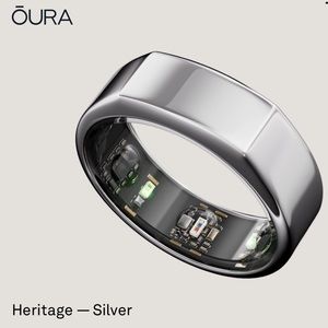 Oura Ring Gen3 - Heritage - Size 7 - Silver - charger included!